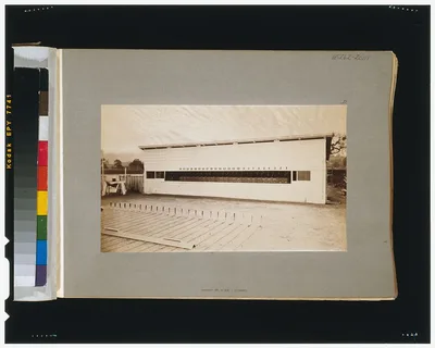 Front of operating room in which are arranged parallel with track, 24…, Palo Alto, California, 1881